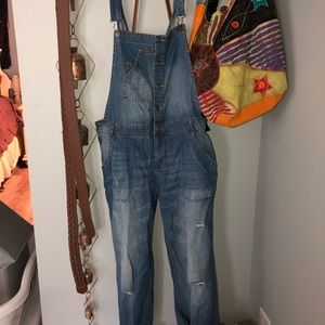 Super cute overalls